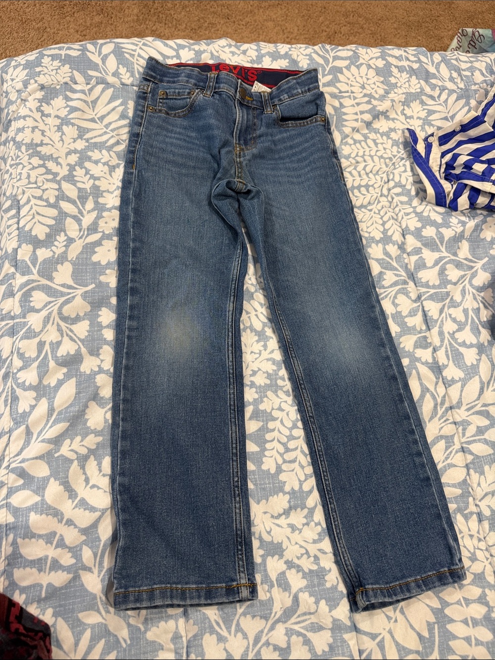 Levi's boys Medium Blue Straight Jeans size 8